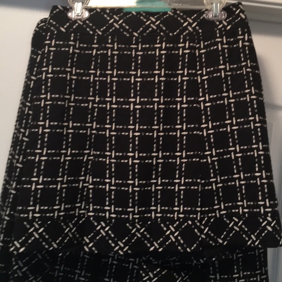 Suit - Picture 3 of 5